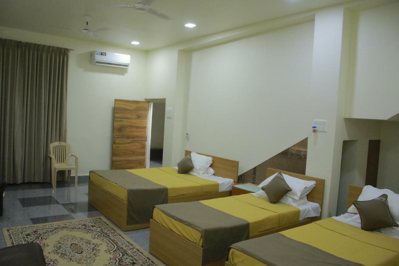 בדאמי Krishna Villa מראה חיצוני תמונה