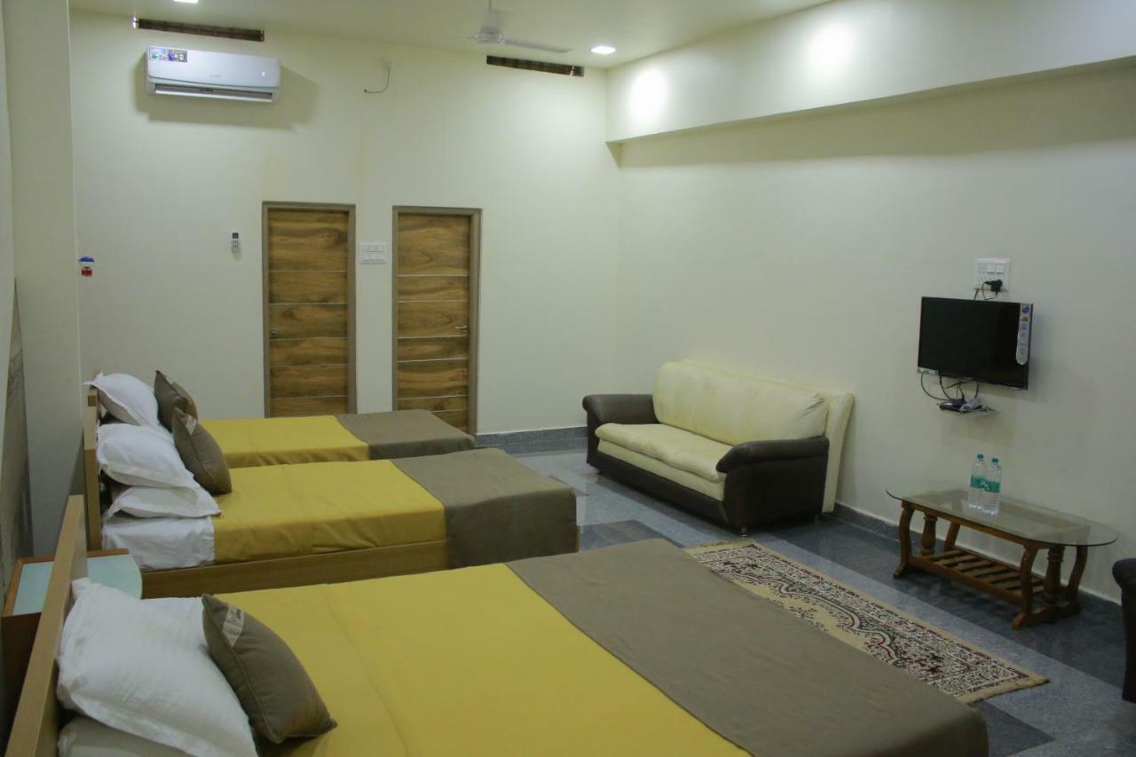 בדאמי Krishna Villa מראה חיצוני תמונה